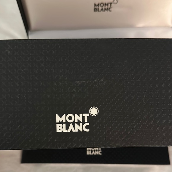 Montblanc Ballpoint Rouge Boheme Pen 2760 with Ruby Stone - Picture 3 of 7